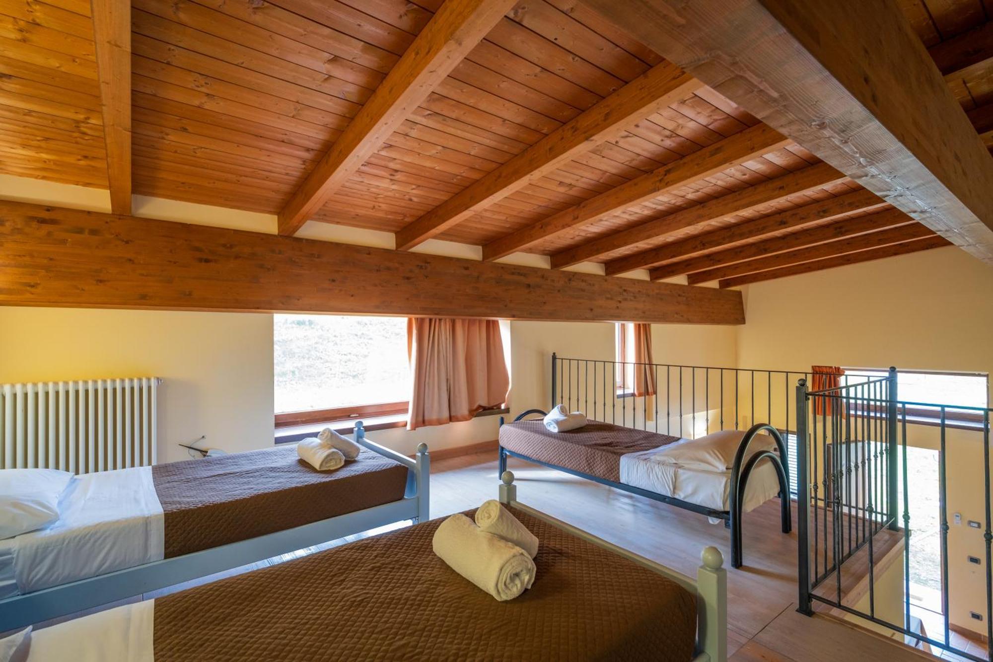 Agriturismo Borgo Biaia Camporgiano Exterior foto