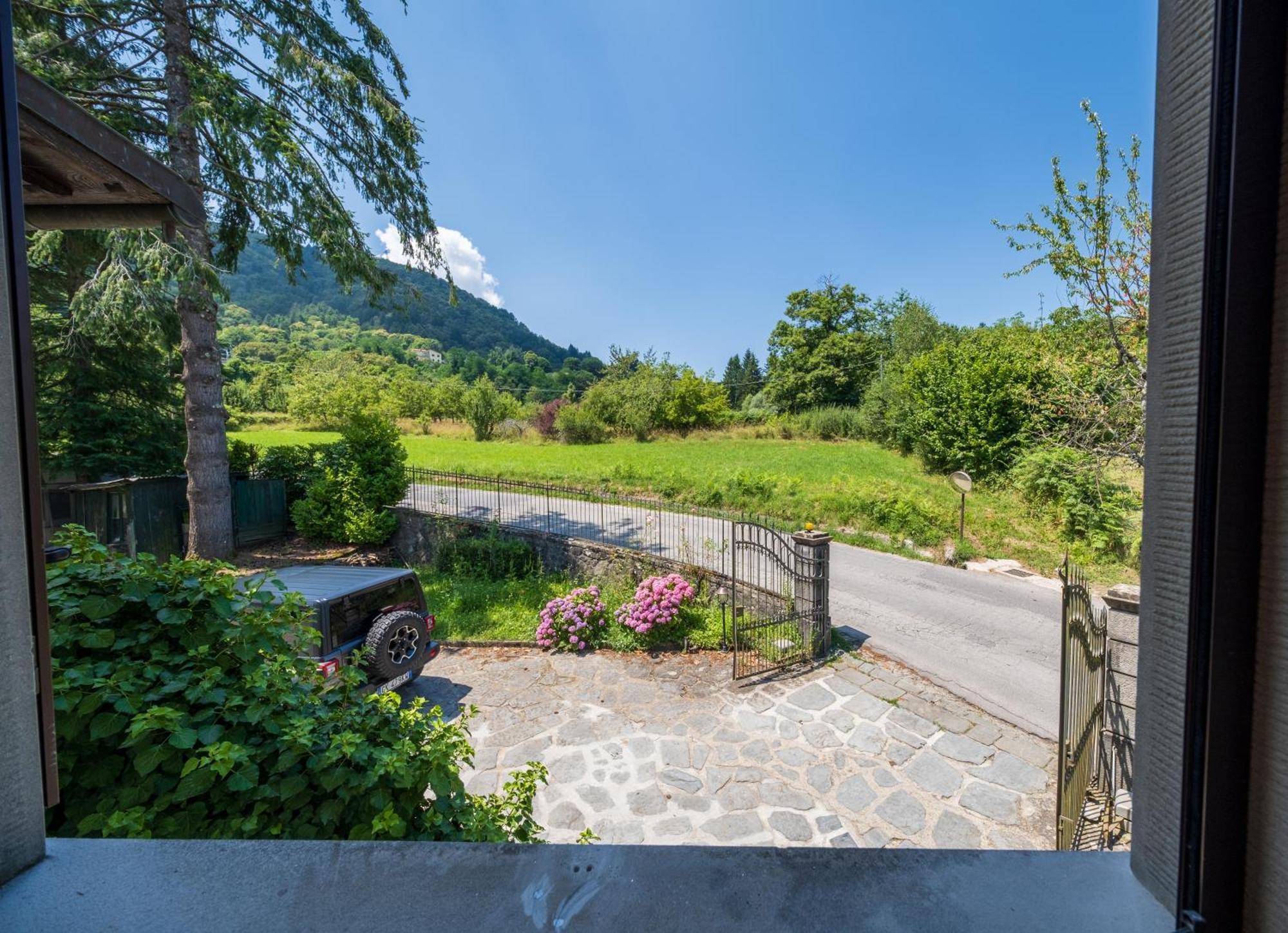 Agriturismo Borgo Biaia Camporgiano Exterior foto
